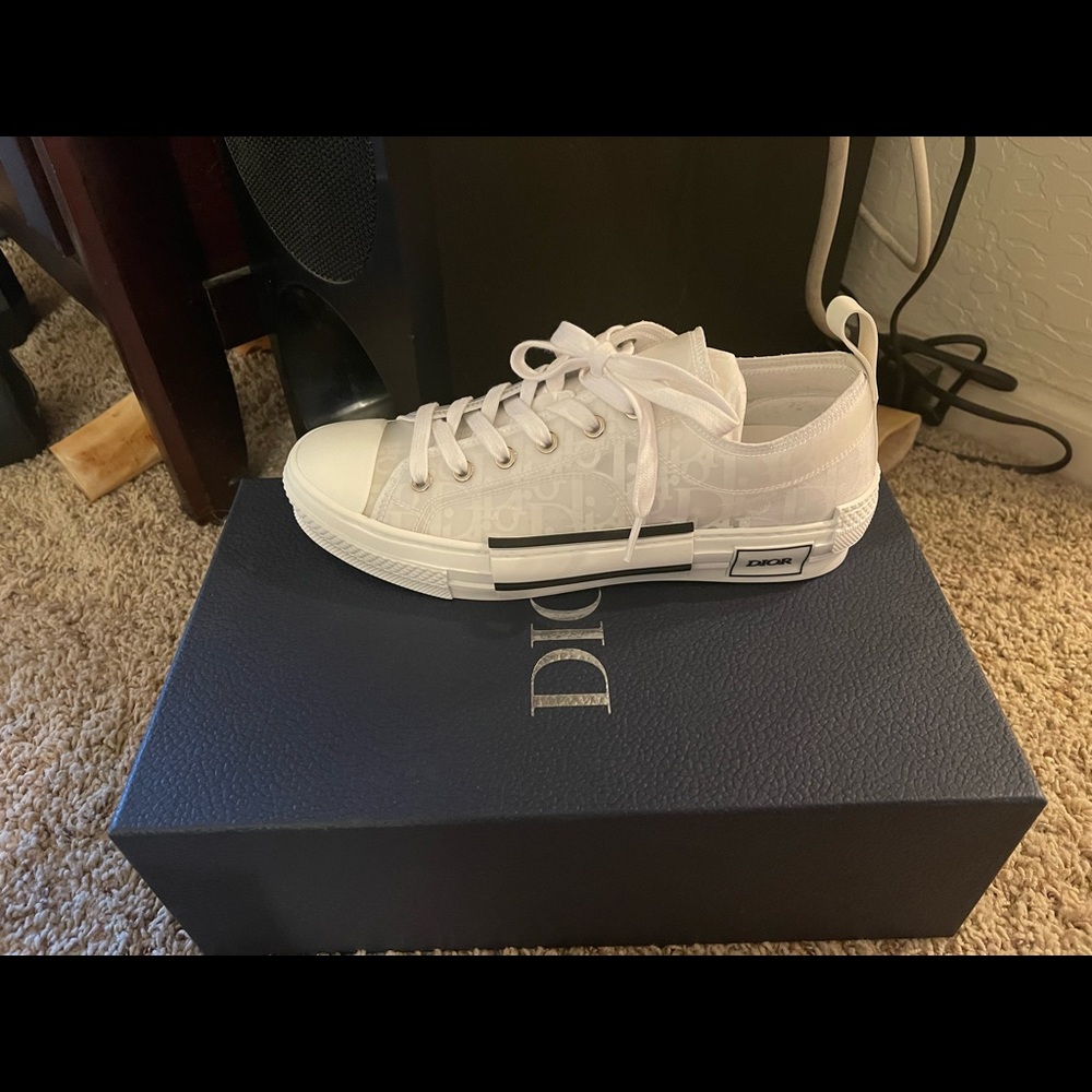 Brand new, never worn Dior white size 9.